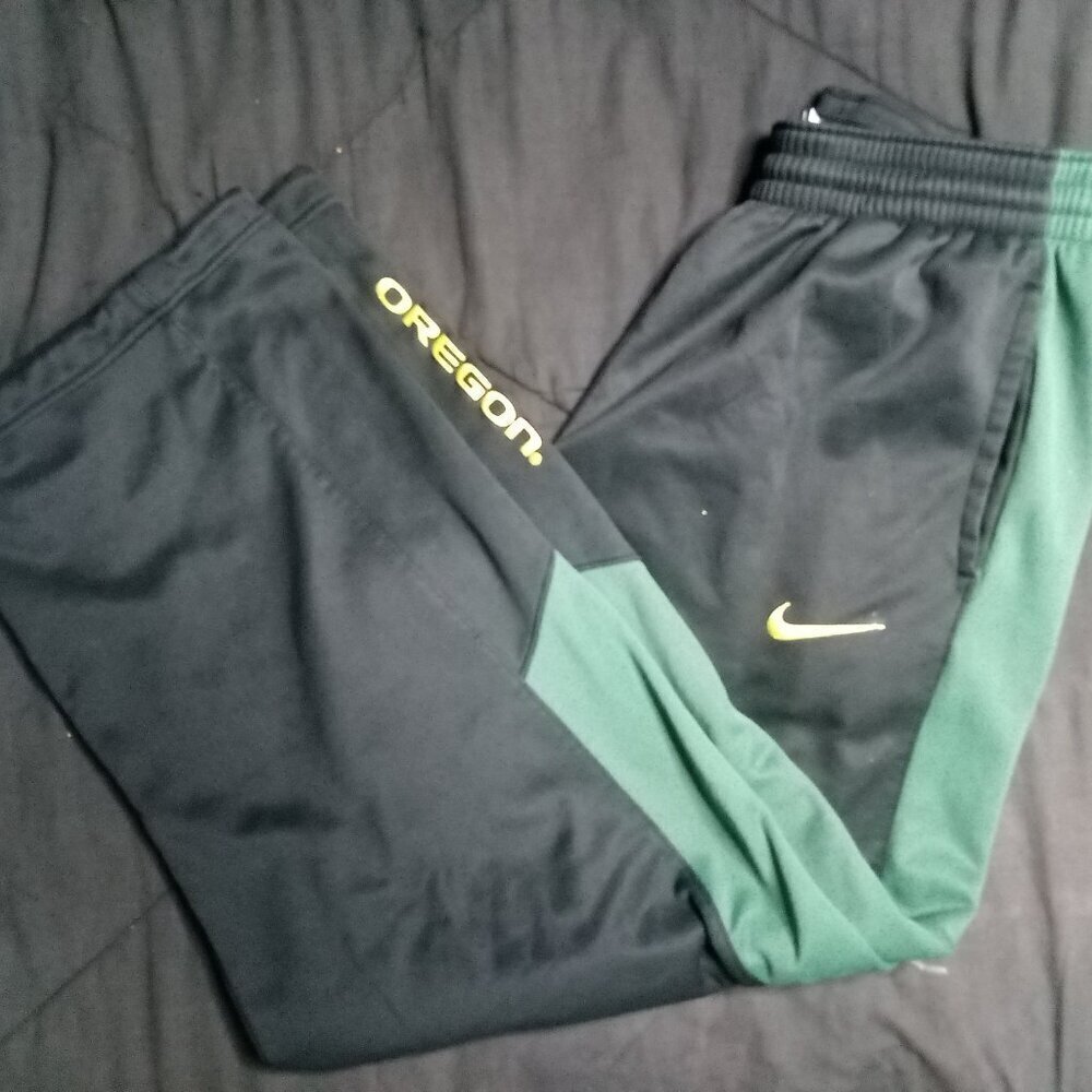 Vintage Nike Therma-Fit Oregon Ducks Sweat Pants Joggers Trainers